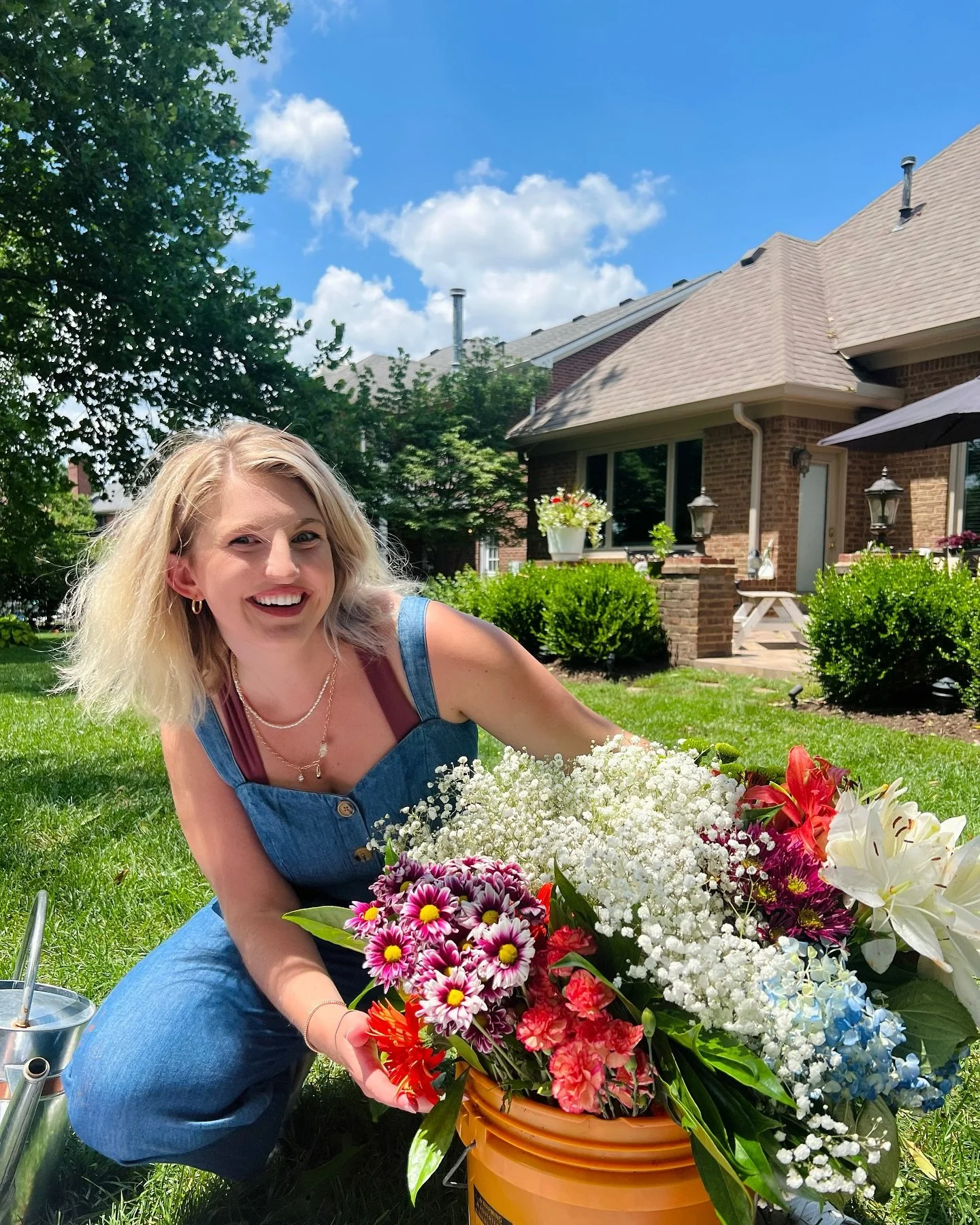 When passion meets collaboration, great things happen. Thrilled to be working with @theblossombox.ky 🤝 #BuildingSomethingGreat #theblossombox #taylorwhiteevents
