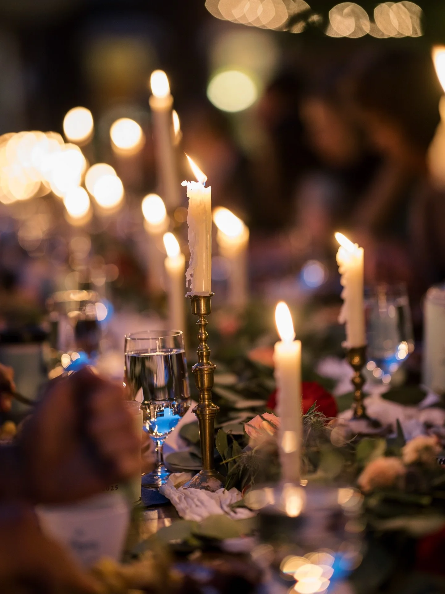 Under a sky full of stars and a sea of candlelight 🕯️✨
Beth and Ryan&rsquo;s wedding reception was pure magic! 

Venue | Village View Farm
Wedding Coordinators | @taylorwhiteevents 
Photo + Drone | @olga_polo 
Florals | @ebkramer55 
Cake | @_kristen