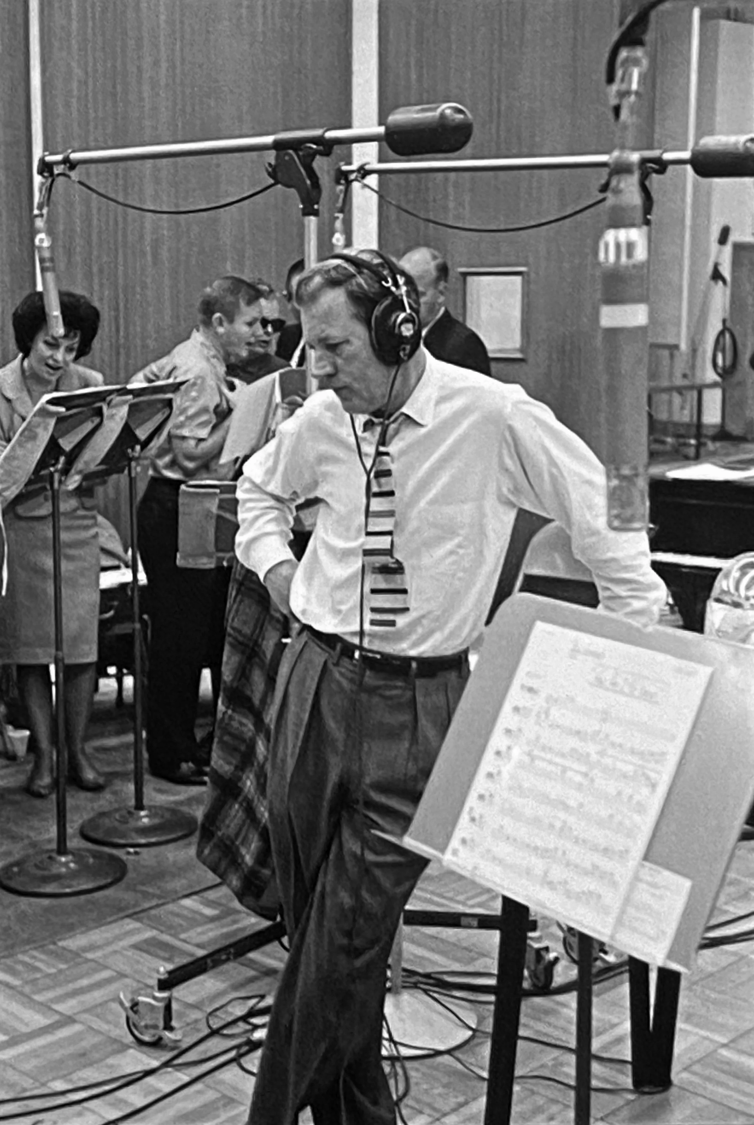 1963-01-Scarlet-Popsy-How Am I To Know (29).jpeg