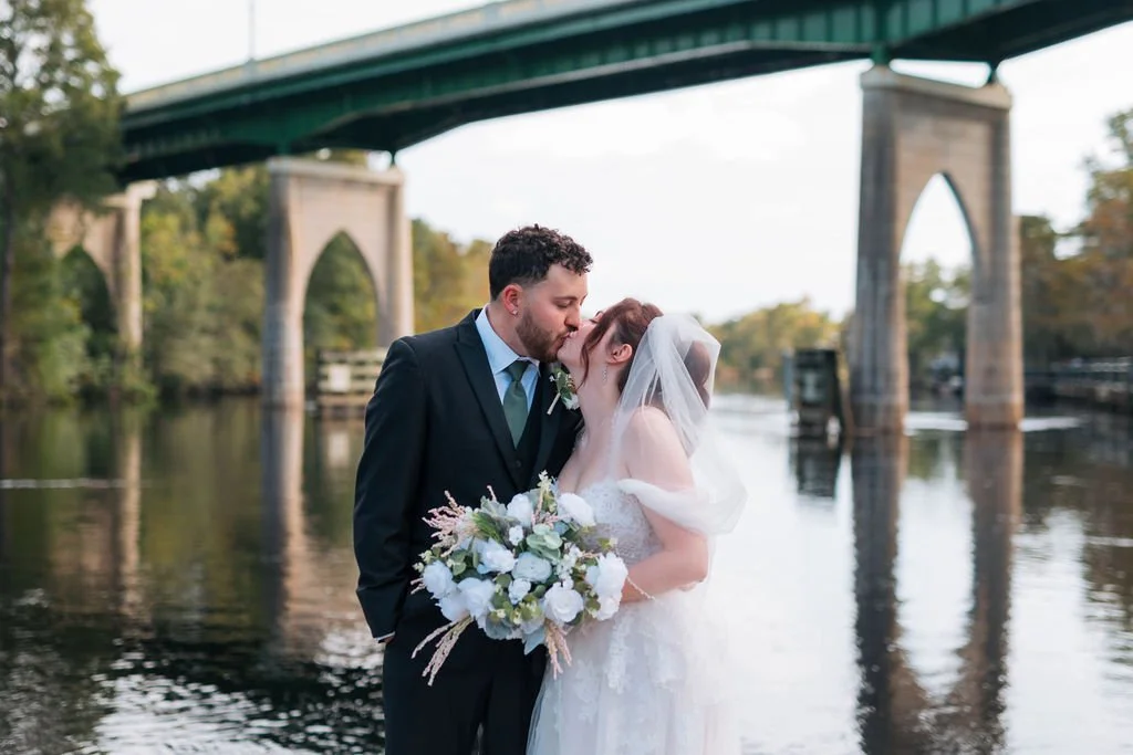 Becca&Clinton480.jpg