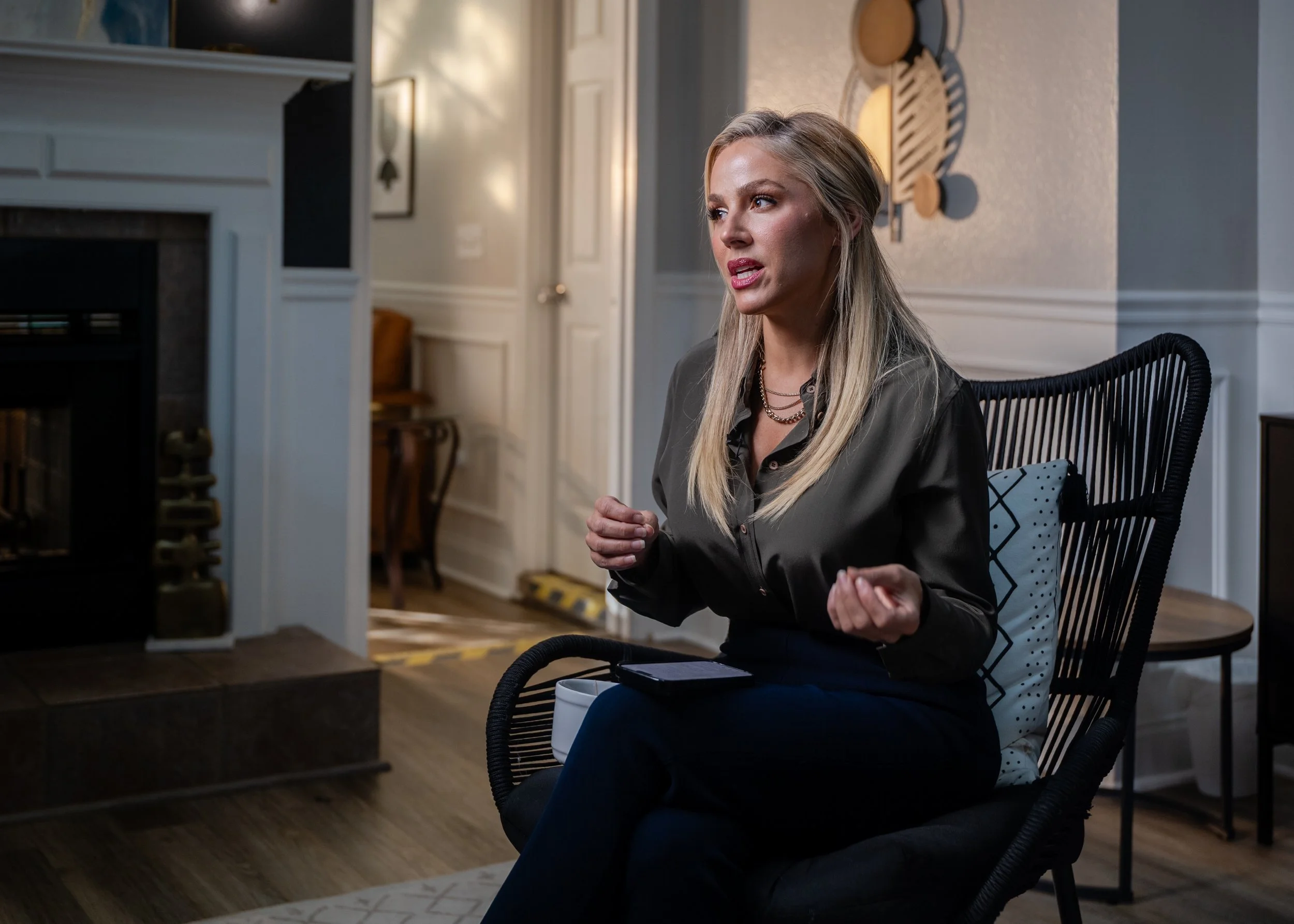 Green shirt talking.jpg