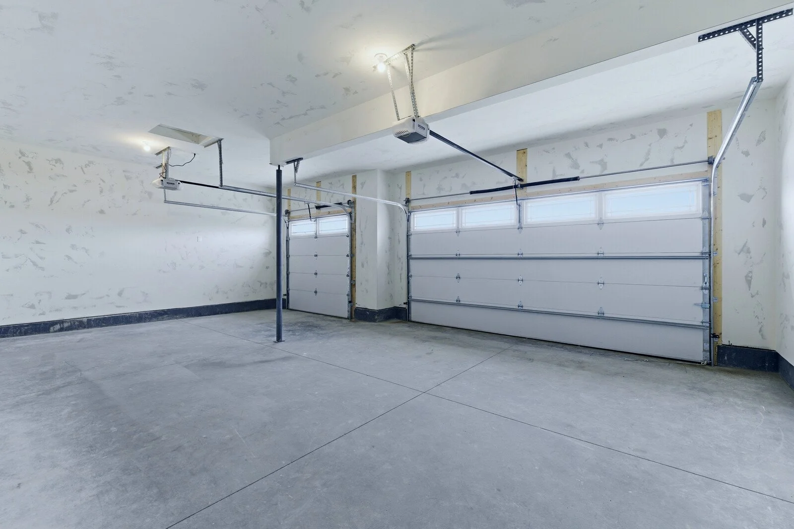 1001 River Heights (8).jpg