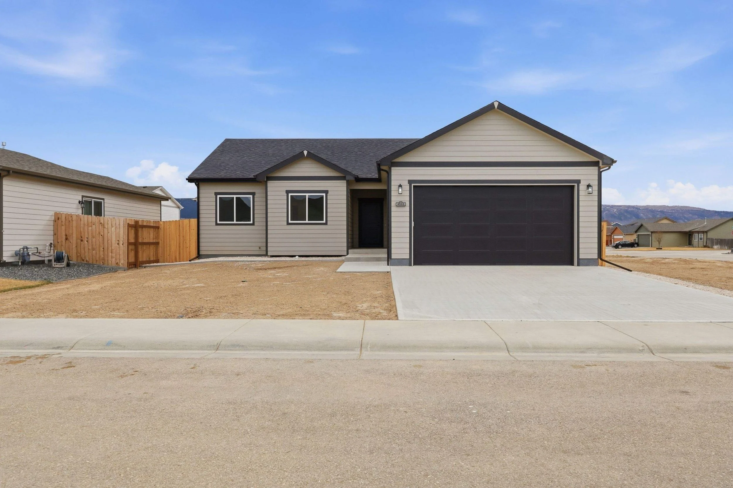 4500 Shale front.jpg