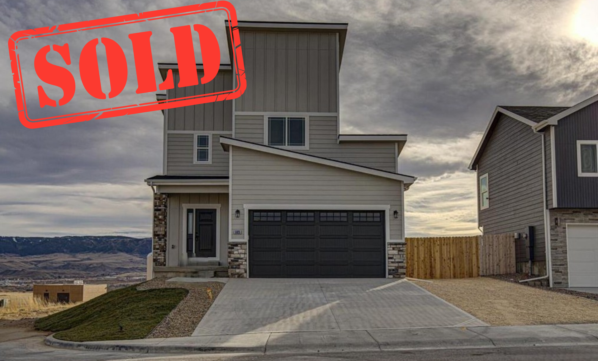 5825 Overlook