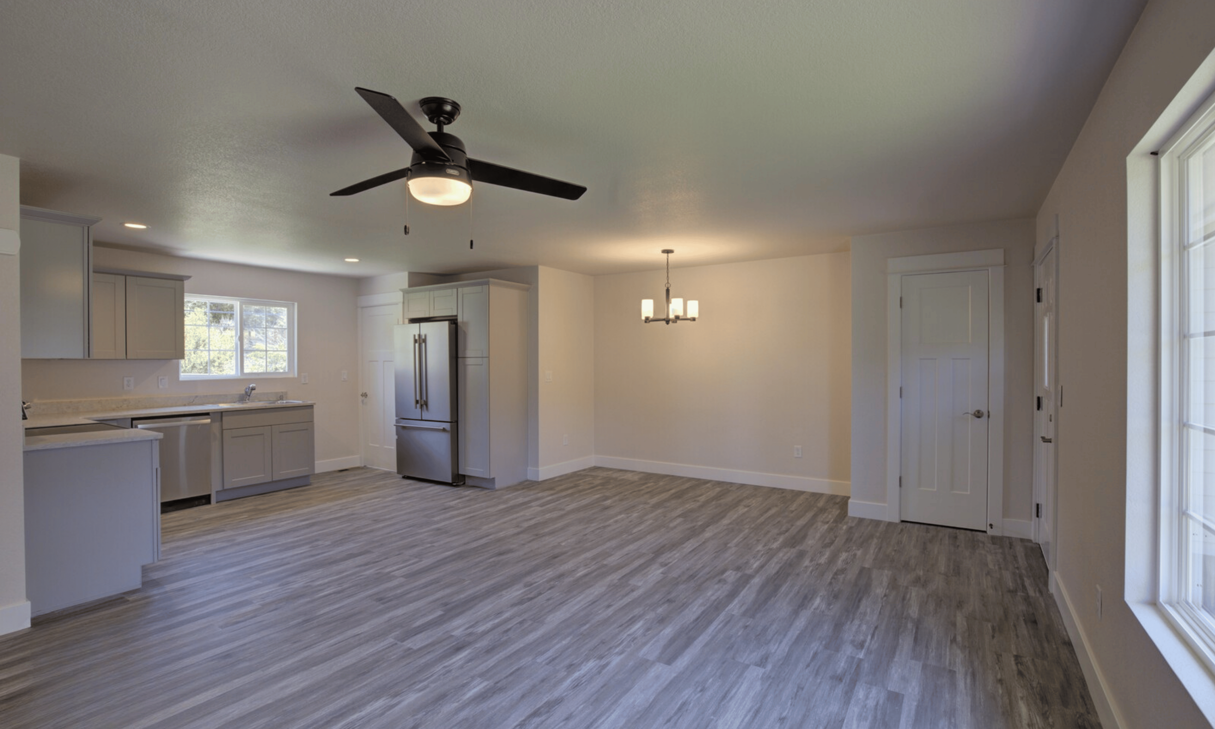 2737 S Odell (5).png