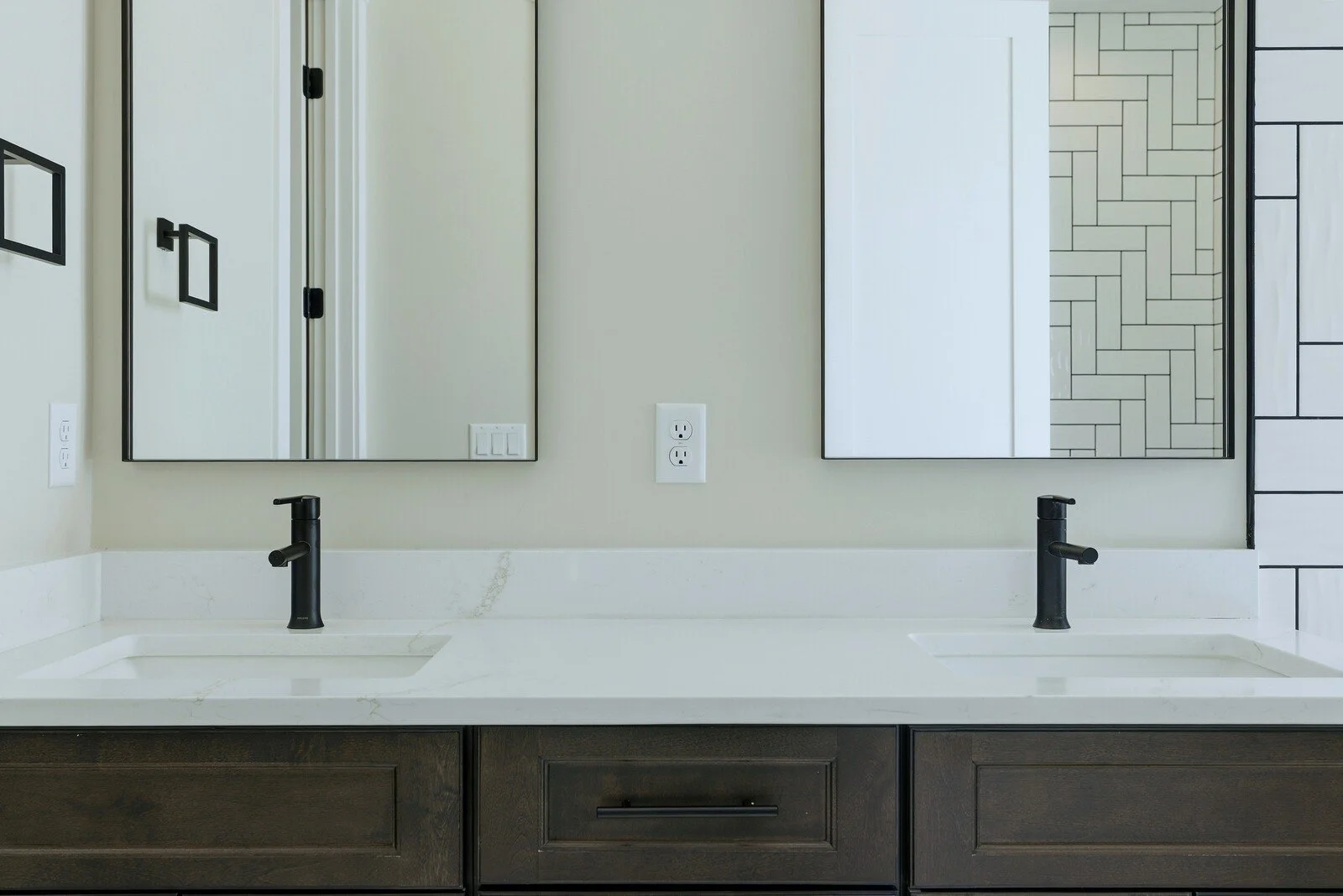 2665 Berkshire (25).jpg