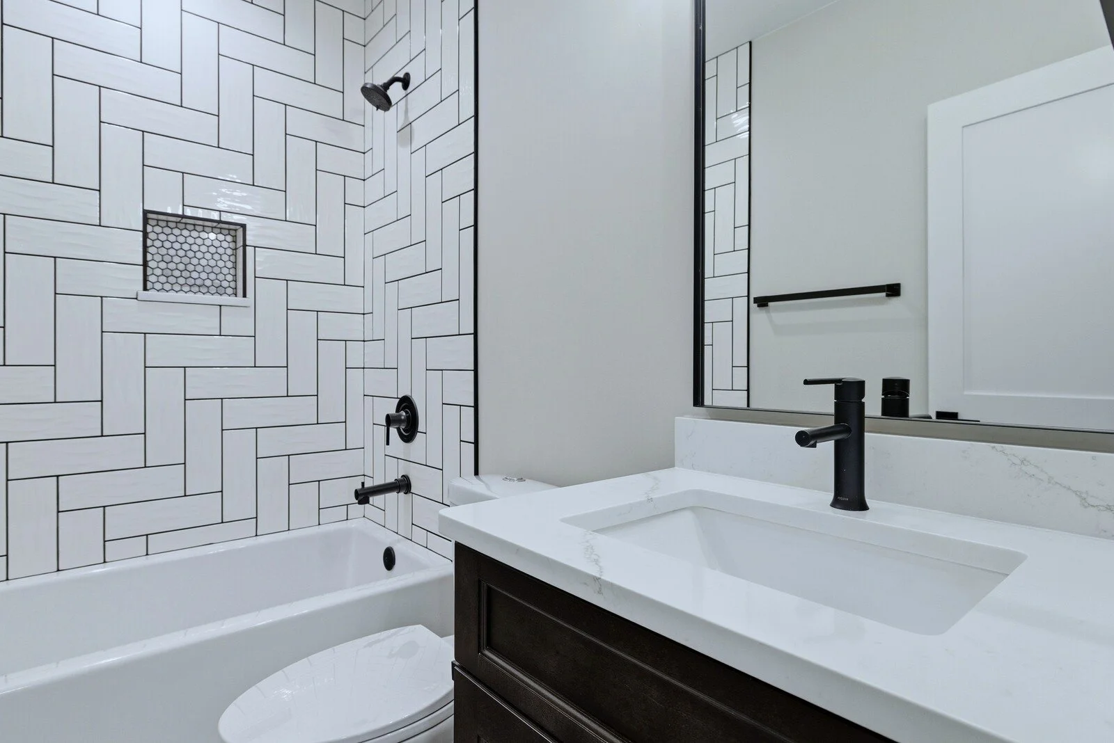 2665 Berkshire (31).jpg