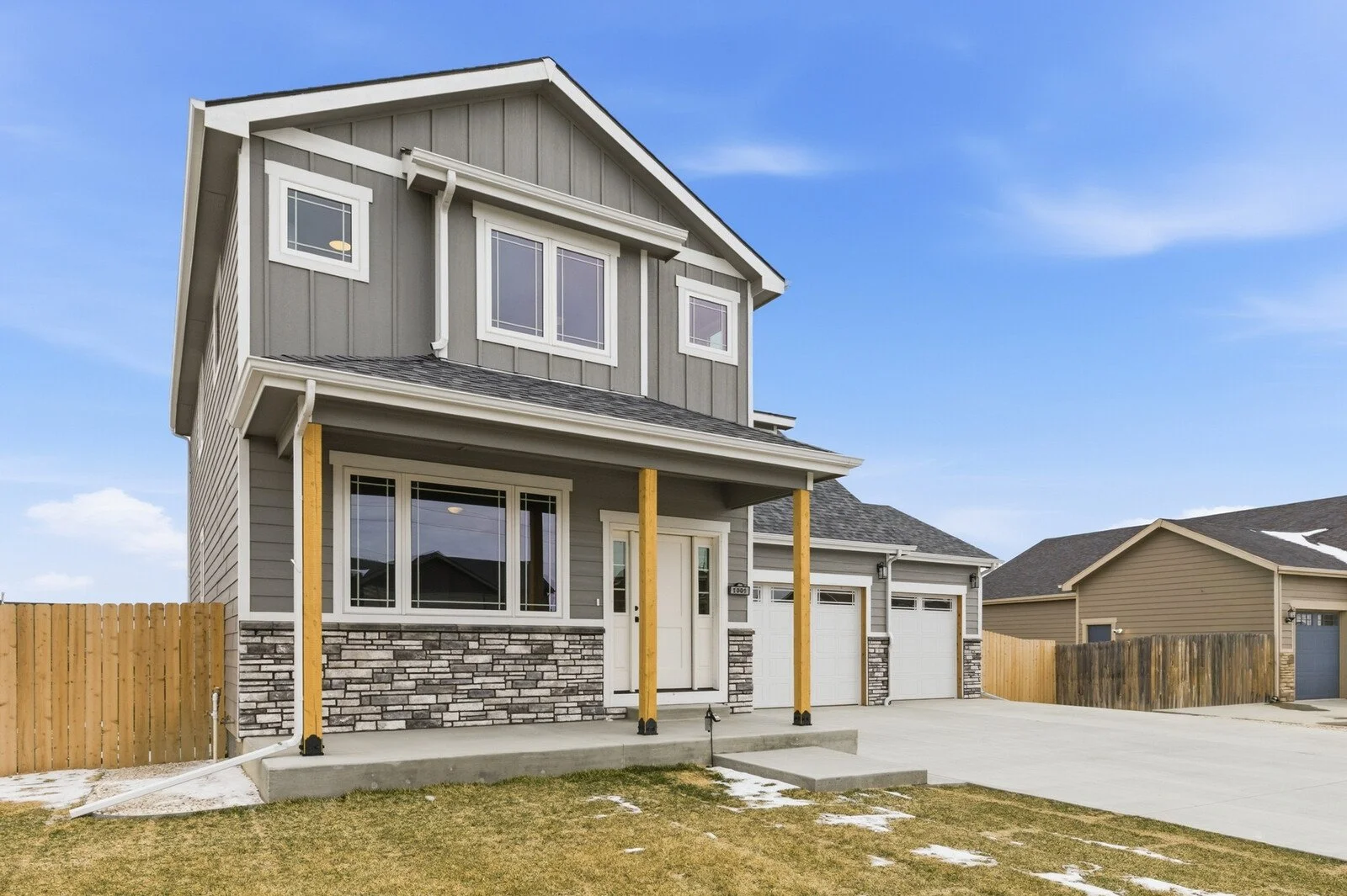 1001 River Heights (29).jpg