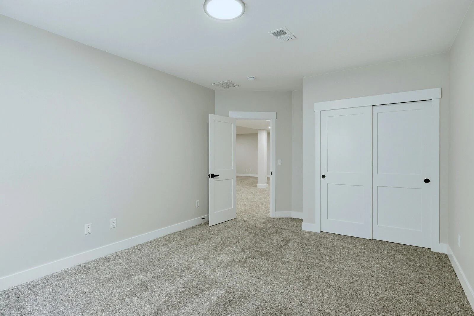 2665 Berkshire (11).jpg