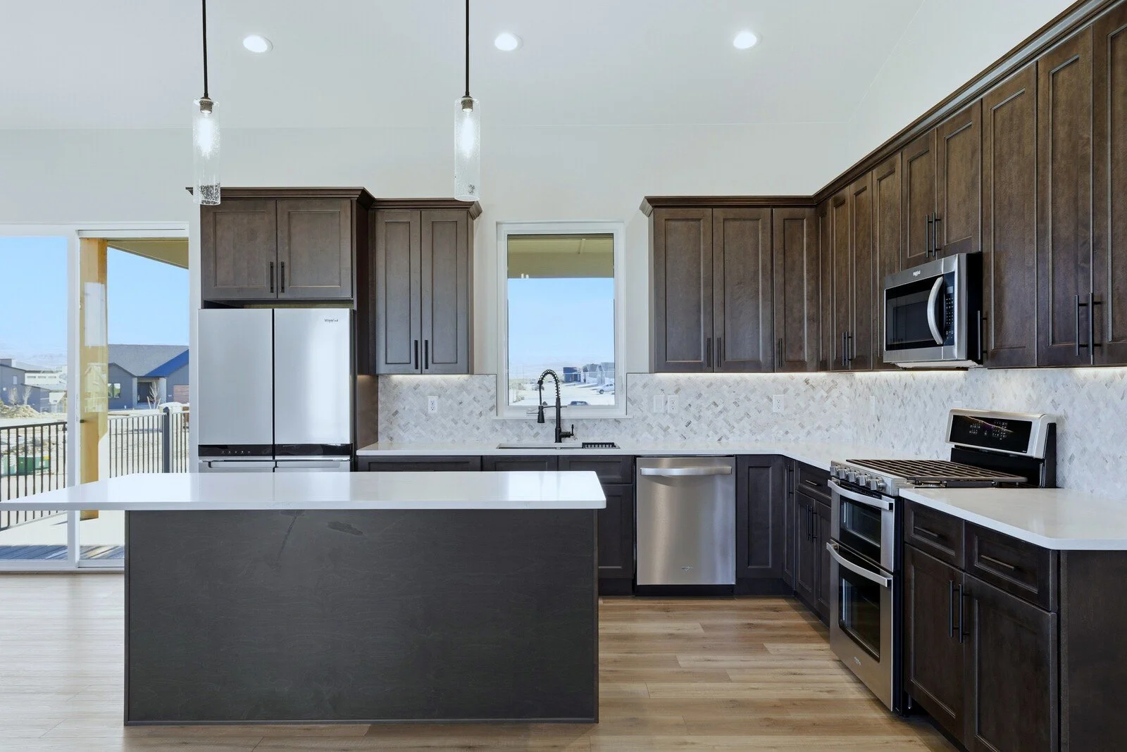 2665 Berkshire (18).jpg
