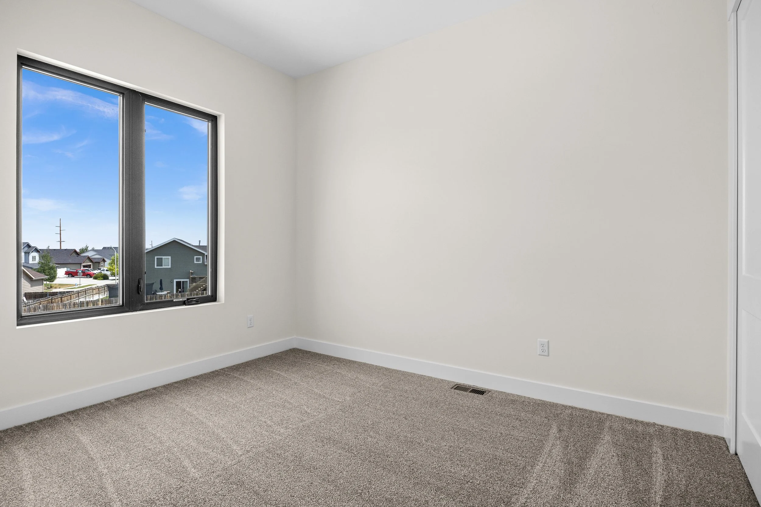 2735 Heathrow-26.jpg