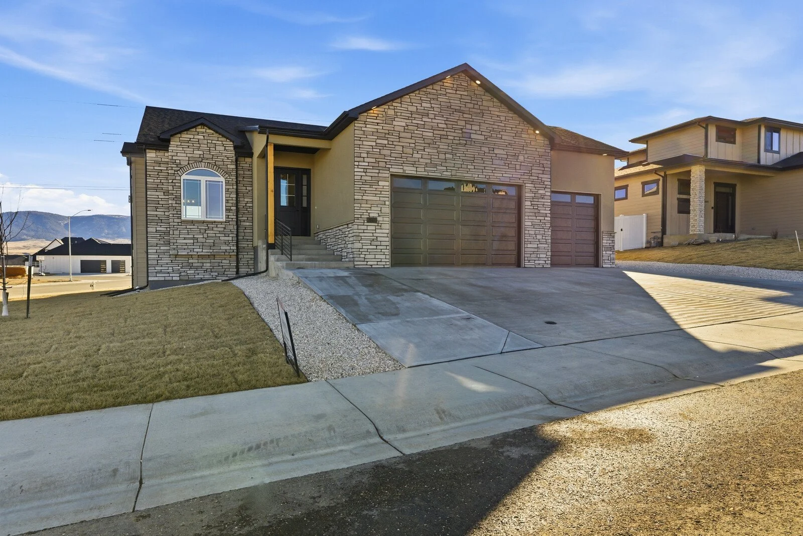 2665 Berkshire (17).jpg