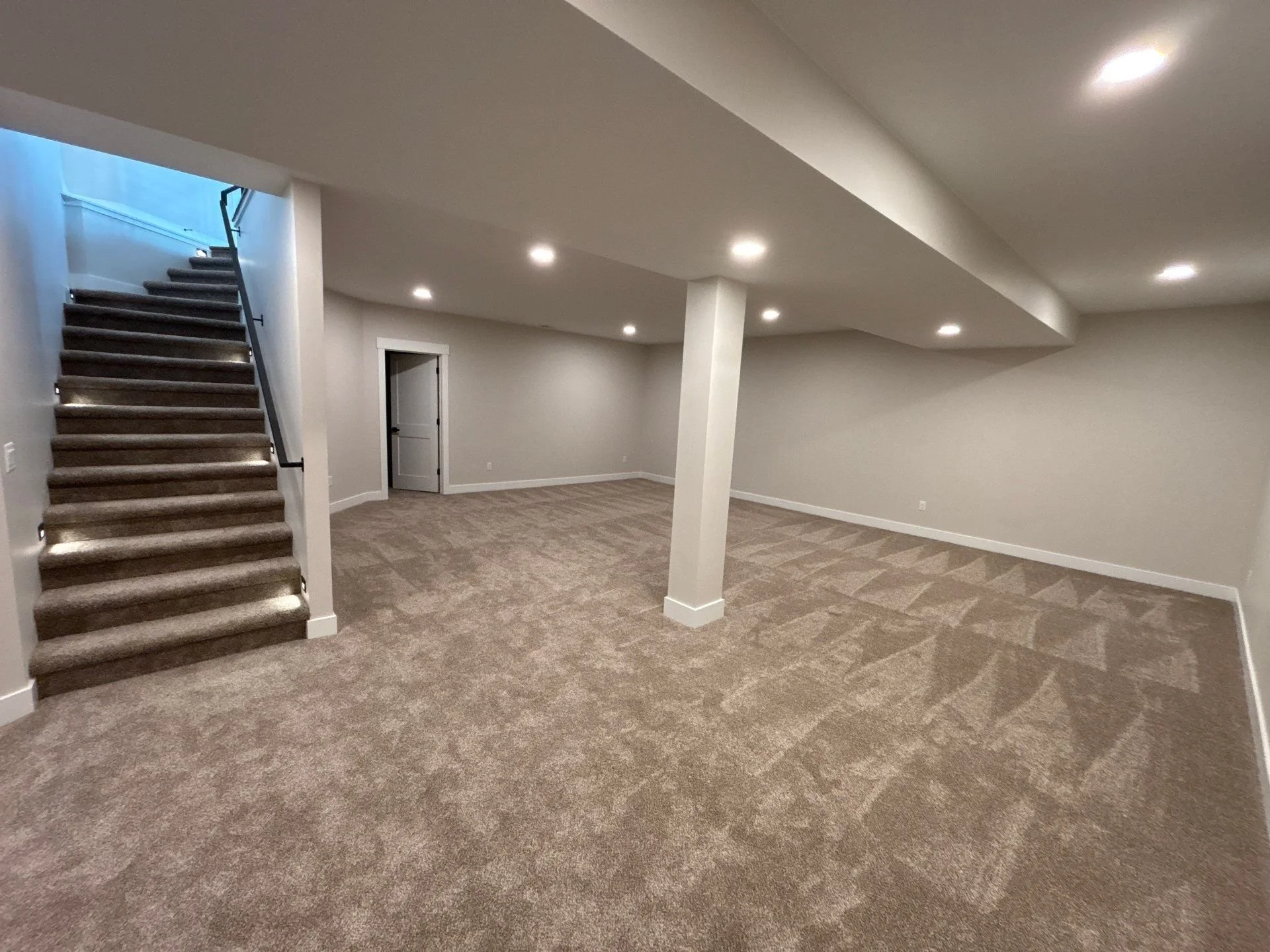 2665 Berkshire (12).jpg