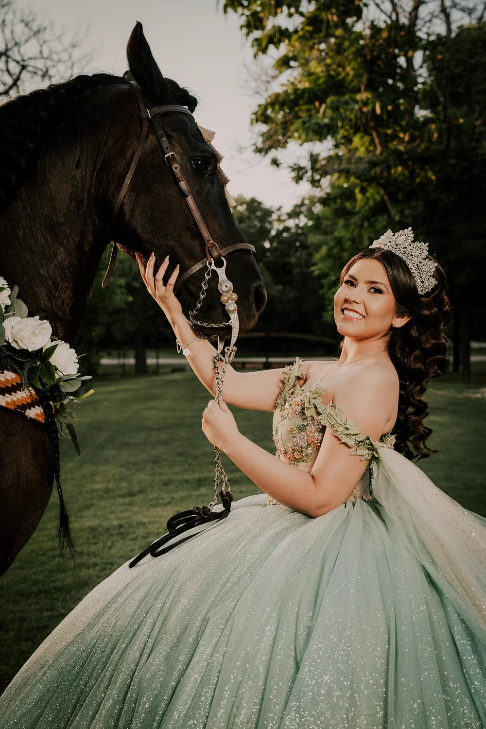 Rancho Las Chinas Quinceañera Photos in Quinlan — photograph by XVFifteen