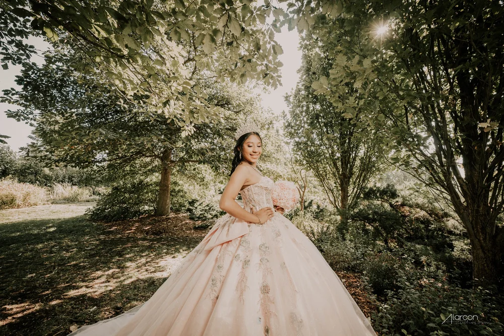 Sunken Gardens Quinceañera Photos in Lincoln — photograph by XVFifteen