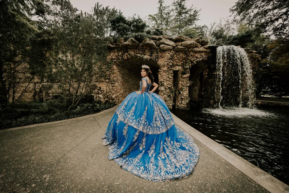 Dallas Arboretum Quinceañera Photos — photograph by XVFifteen