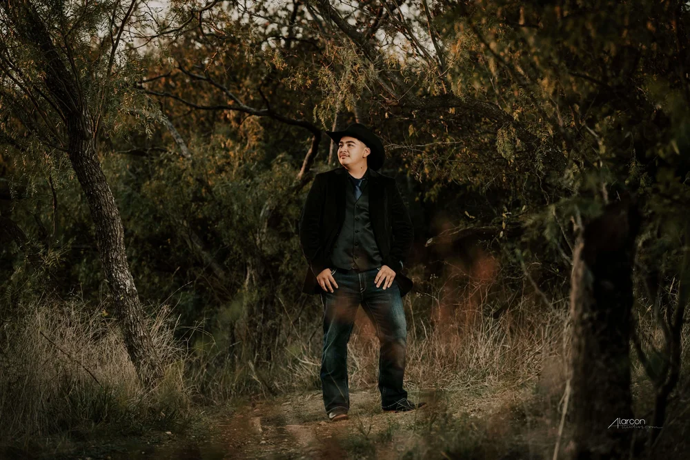 Alberto’s Quinceañero Portraits at Cedar Hill — XVFifteen