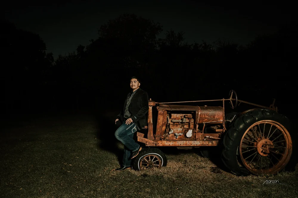 Alberto’s Quinceañero Portraits at Cedar Hill — XVFifteen