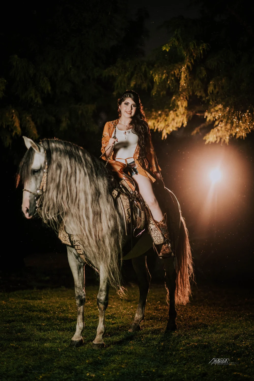 Quinceañera Portraits After Dark at Rancho Las 4 Riatas — XVFifteen