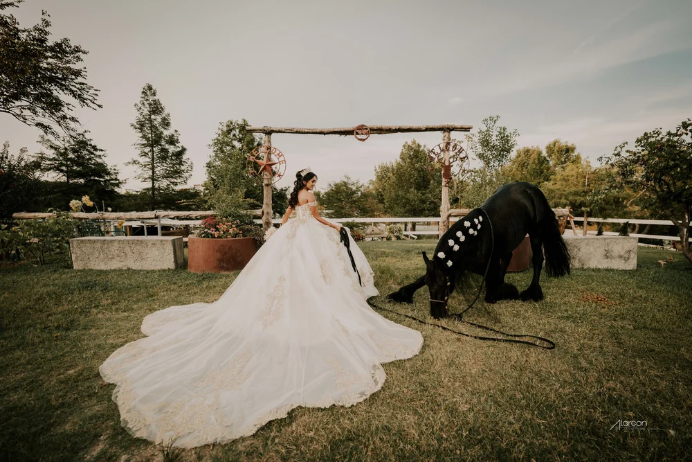 Nubia’s Quinceañera at Rancho Las 4 Riatas — XVFifteen