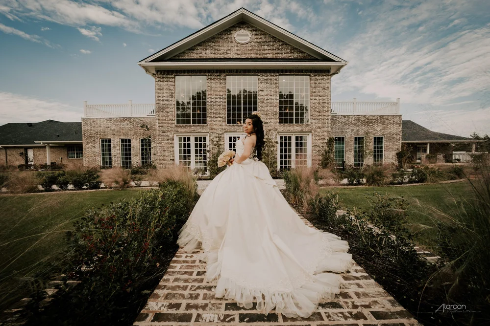 The Springs in Valley View: Quinceañera Venue — photograph by XVFifteen