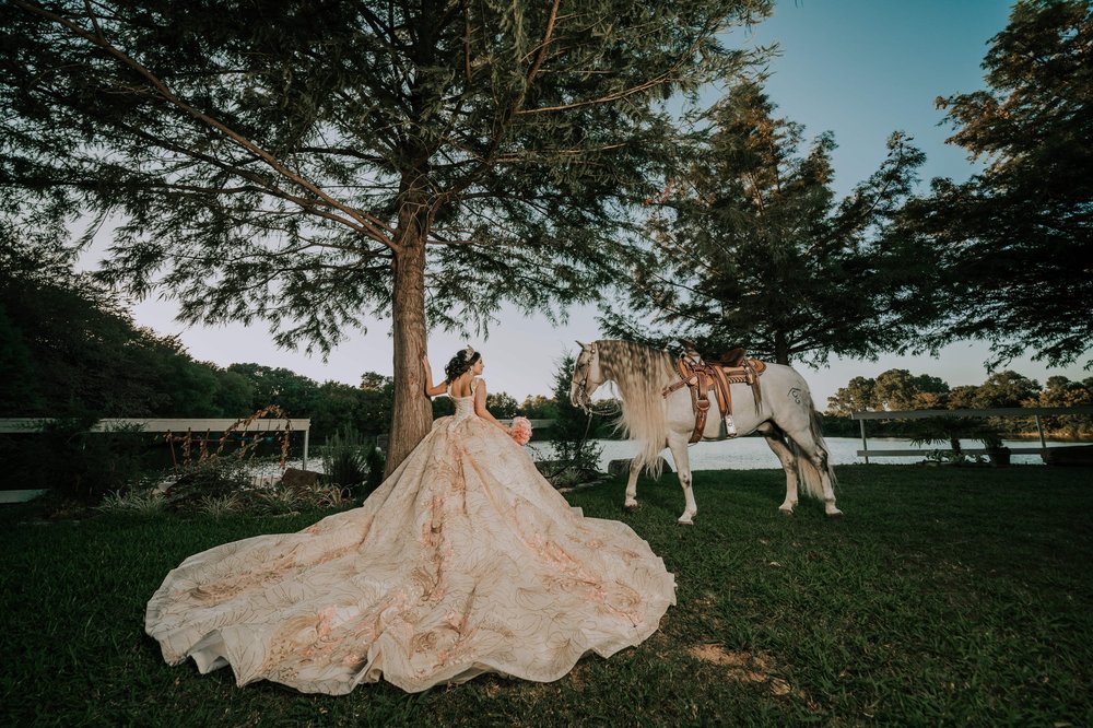 Rancho Las 4 Riatas Quinceañera Photos — photograph by XVFifteen