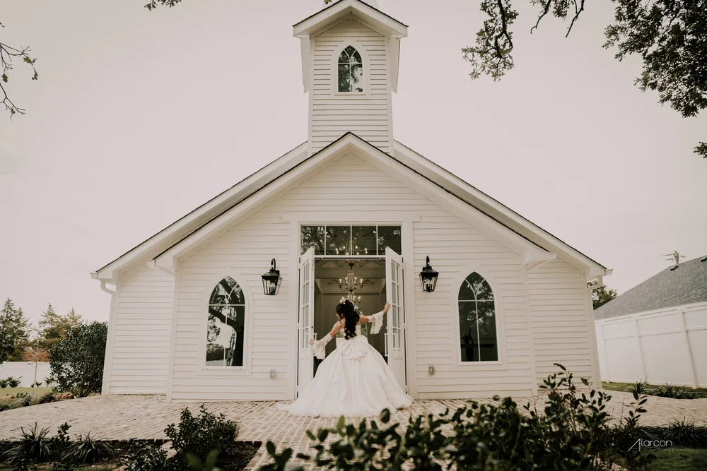 The Springs in Valley View: Quinceañera Venue — photograph by XVFifteen