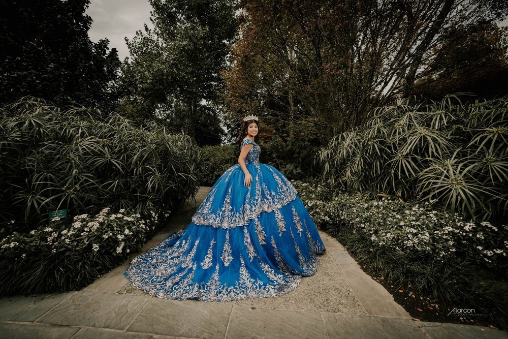 Dallas Arboretum Quinceañera Photos — photograph by XVFifteen