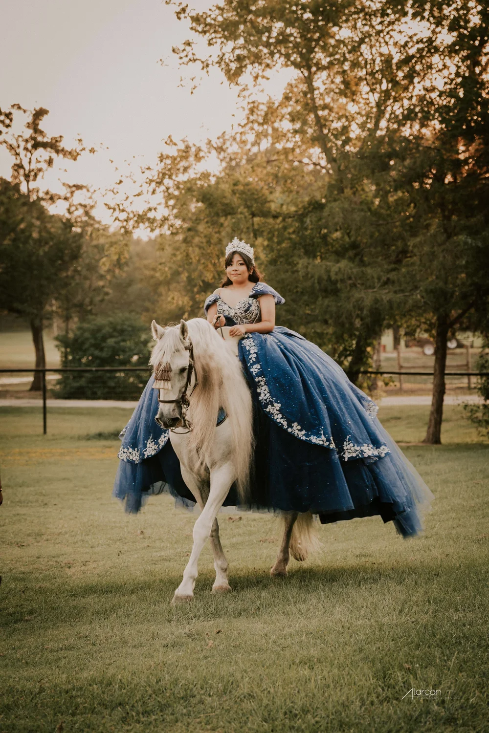 Rancho Las Chinas Quinceañera Photos in Quinlan — photograph by XVFifteen