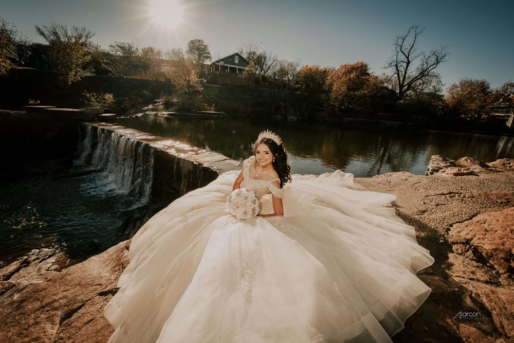 Medicine Park Quinceañera Photos in Oklahoma — photograph by XVFifteen