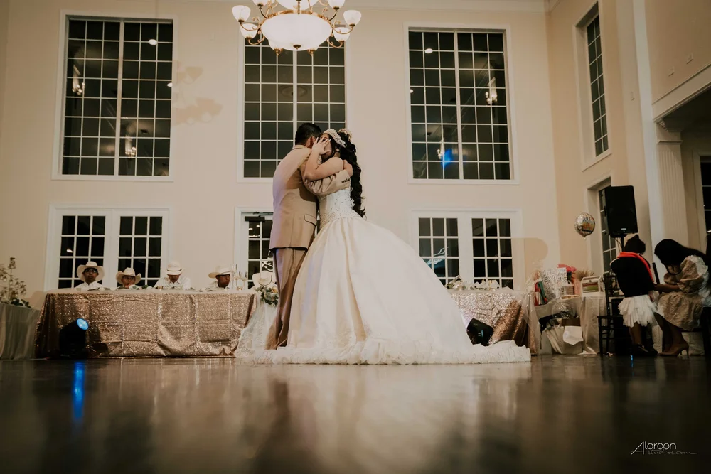 The Springs in Valley View: Quinceañera Venue — photograph by XVFifteen