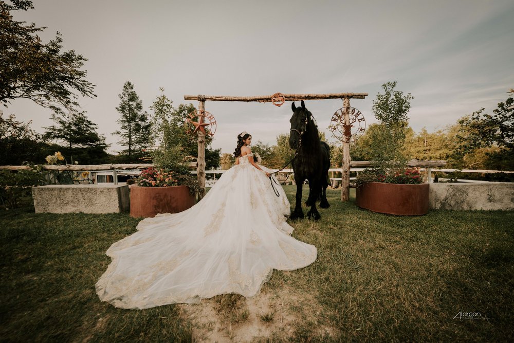 Rancho Las 4 Riatas Quinceañera Photos — photograph by XVFifteen