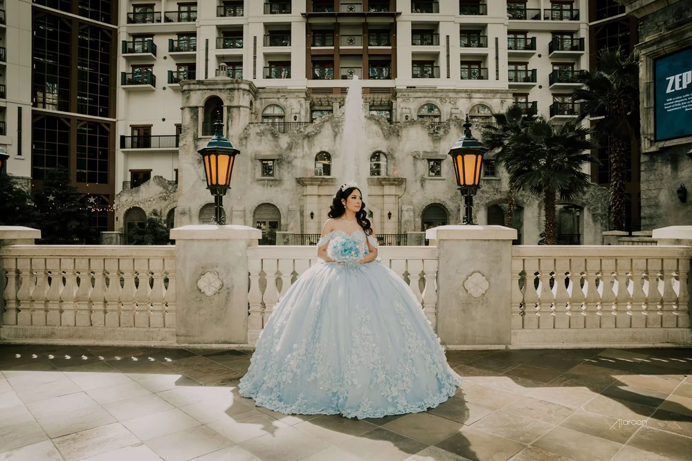 Gaylord Texan Quinceañera Photos in Grapevine — photograph by XVFifteen