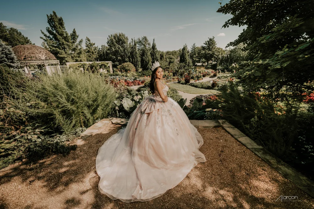 Sunken Gardens Quinceañera Photos in Lincoln — photograph by XVFifteen