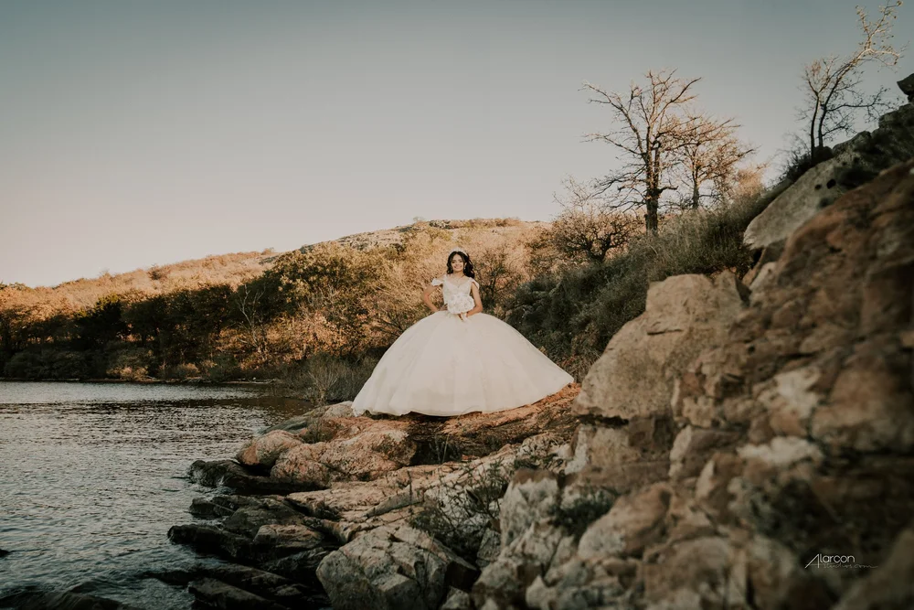 Medicine Park Quinceañera Photos in Oklahoma — photograph by XVFifteen
