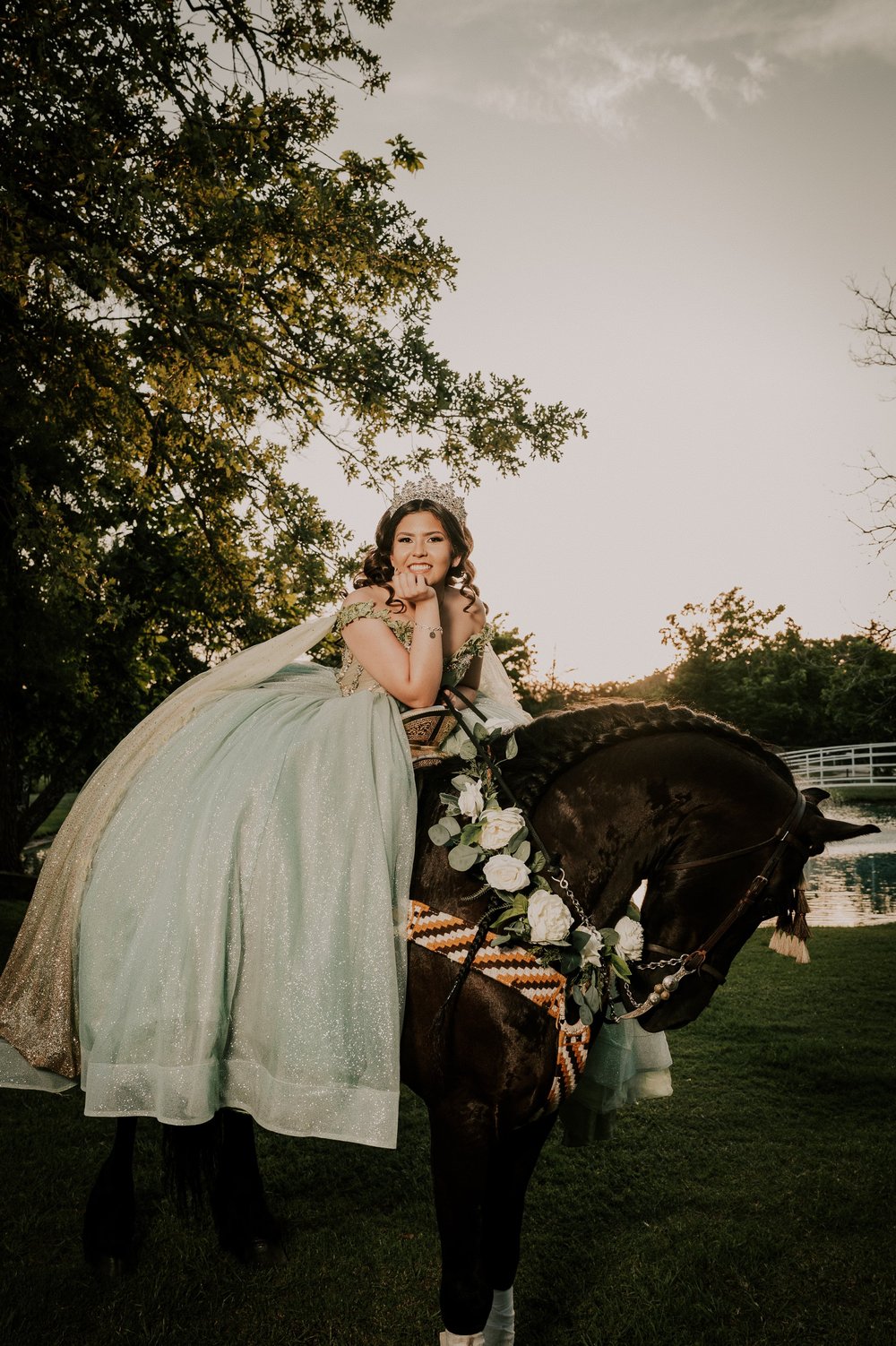 Rancho Las Chinas Quinceañera Photos in Quinlan — photograph by XVFifteen