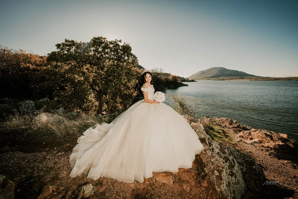 Medicine Park Quinceañera Photos in Oklahoma — photograph by XVFifteen