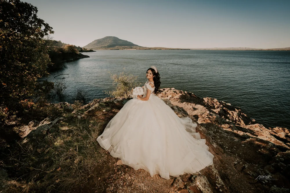 Medicine Park Quinceañera Photos in Oklahoma — photograph by XVFifteen