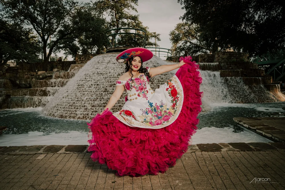 Tower of the Americas Quinceañera Photos — photograph by XVFifteen
