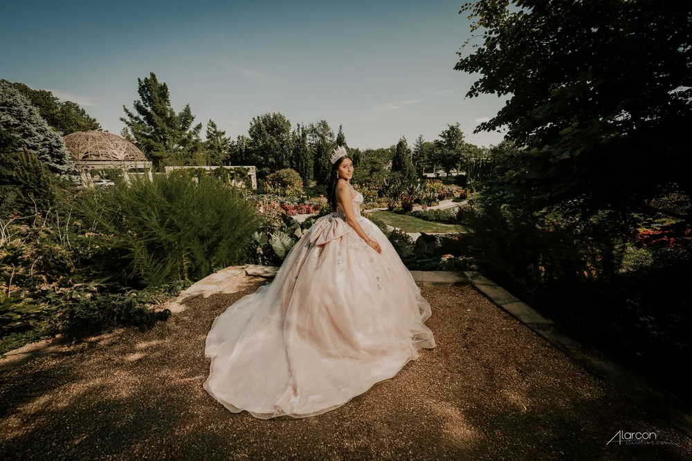 Sunken Gardens Quinceañera Photos in Lincoln — photograph by XVFifteen