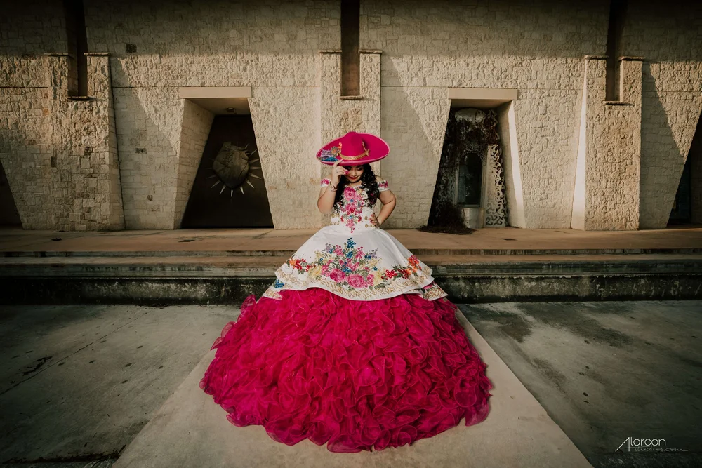 Tower of the Americas Quinceañera Photos