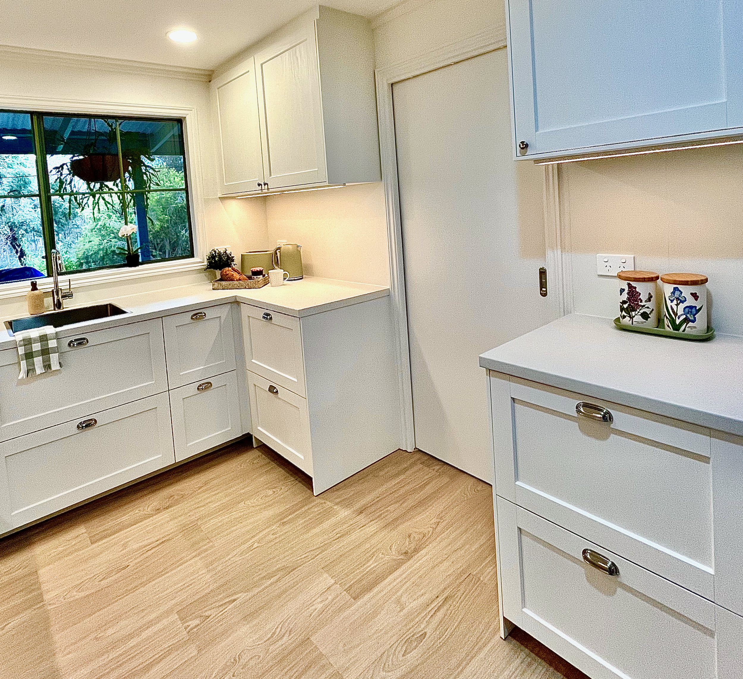 Heathcote Kitchen Laundry Door Angle