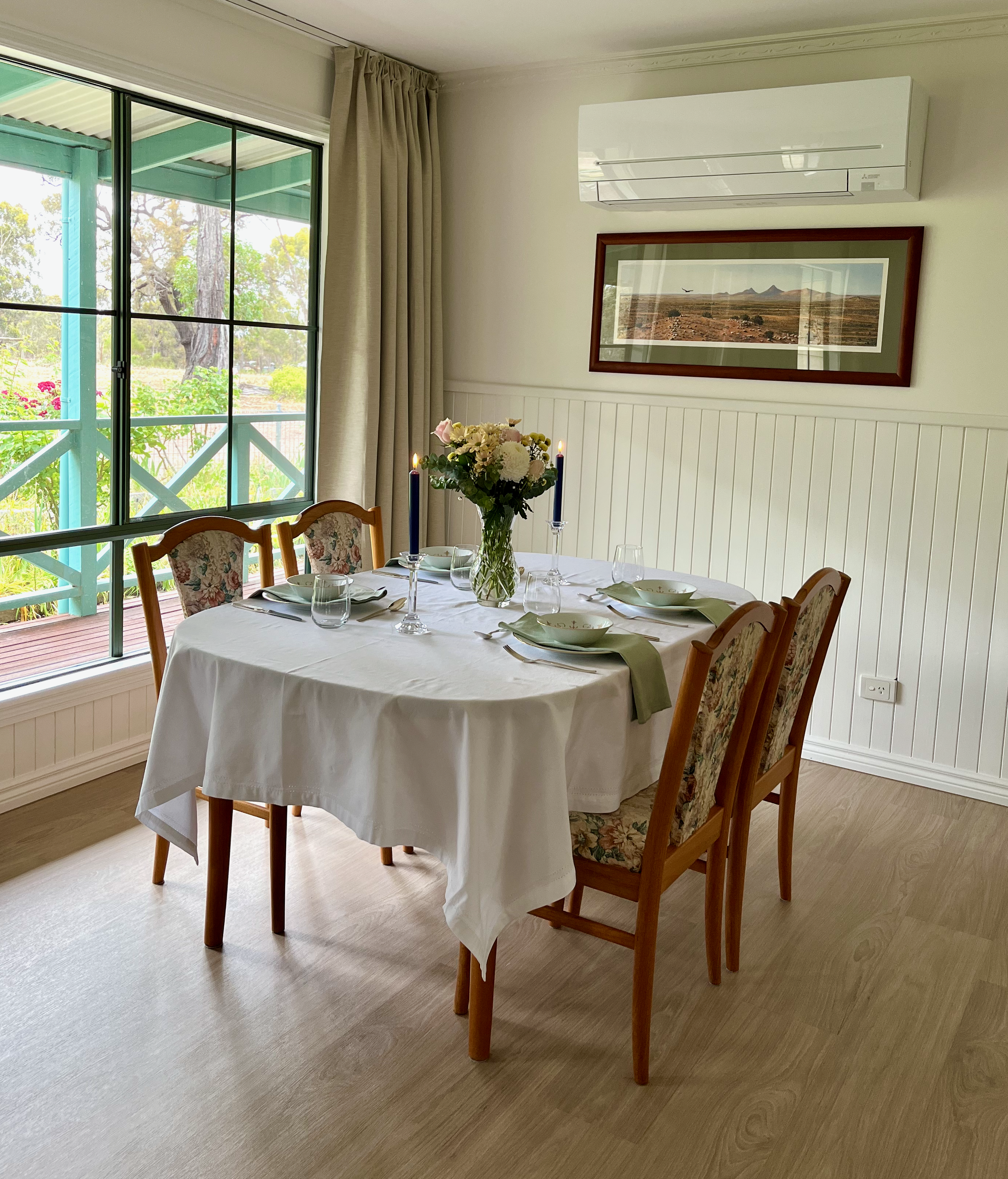 Heathcote Dining Towards Picture