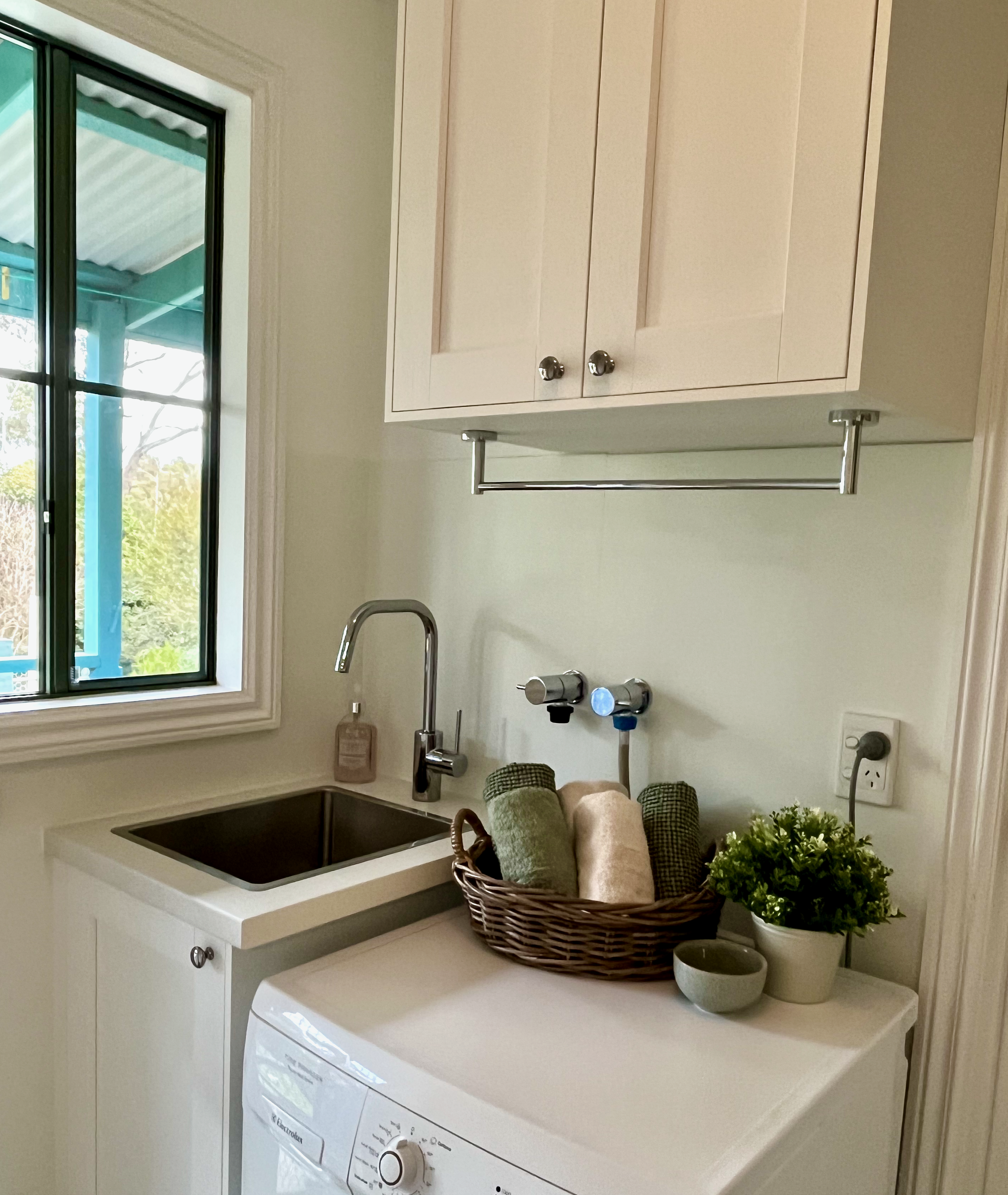 Heathcote Laundry Sink Corner View