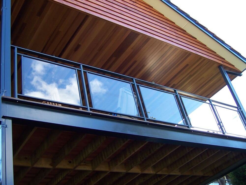 Traditional - Balcony 1.JPG