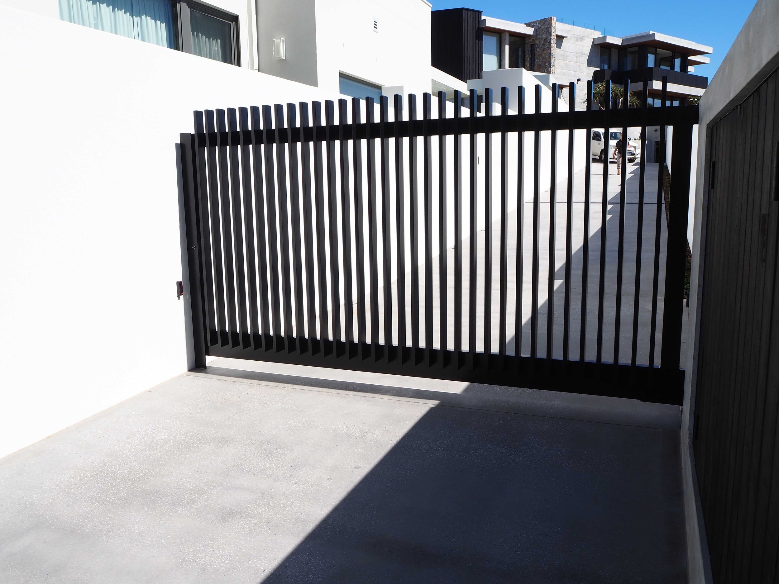 Blade Automatic Gate.jpg