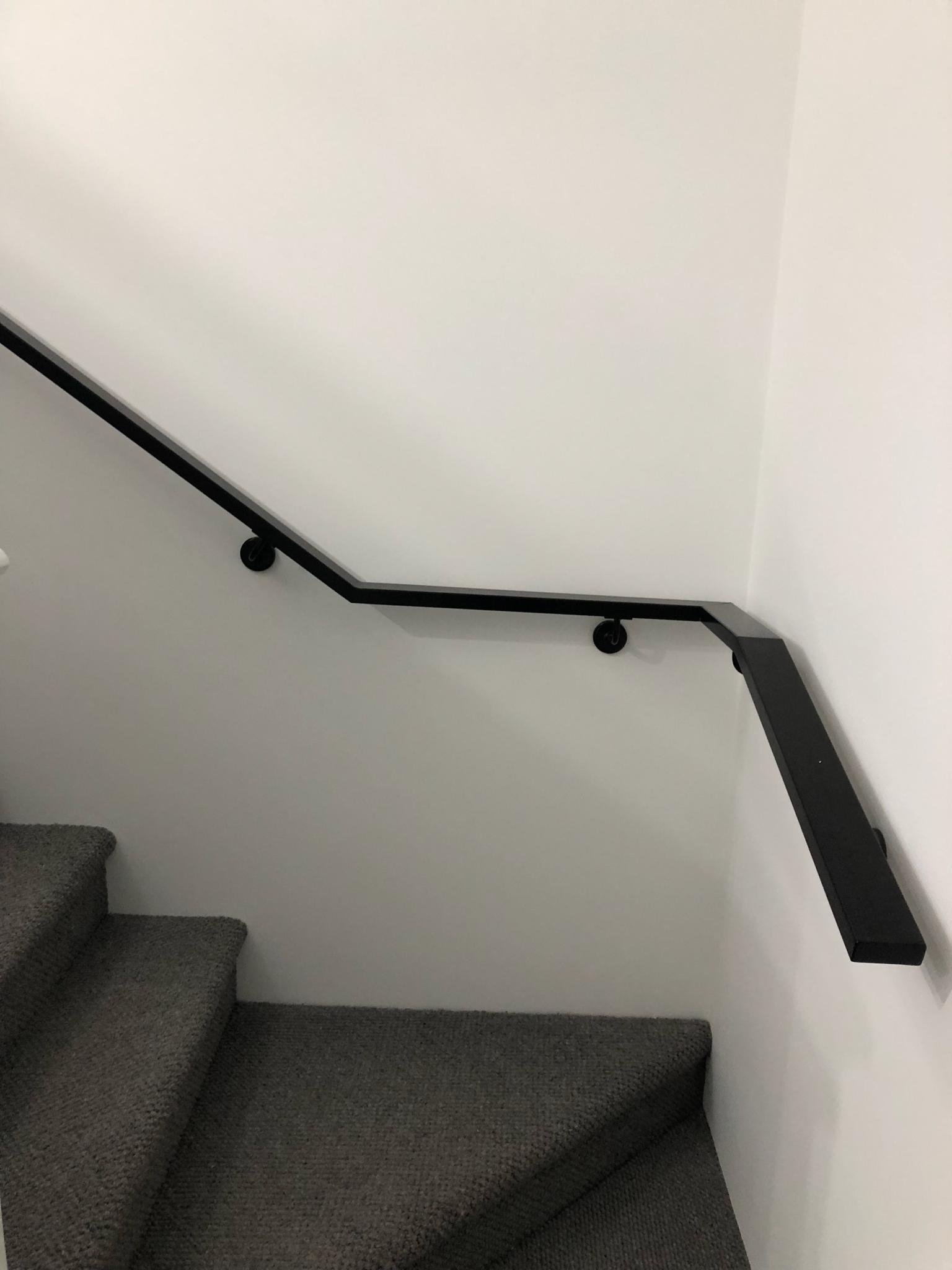 Alum Linear Handrail Around the Outside 2..jpg