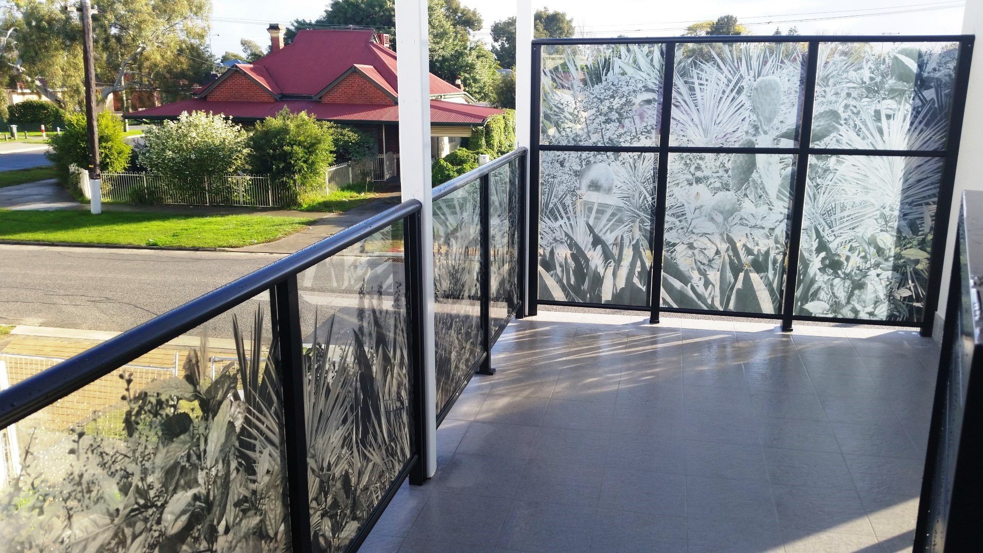 Vista Etched Glass 2..jpg