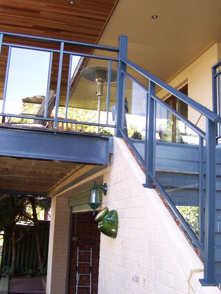 Traditional- Grey-Ext Stair.JPG