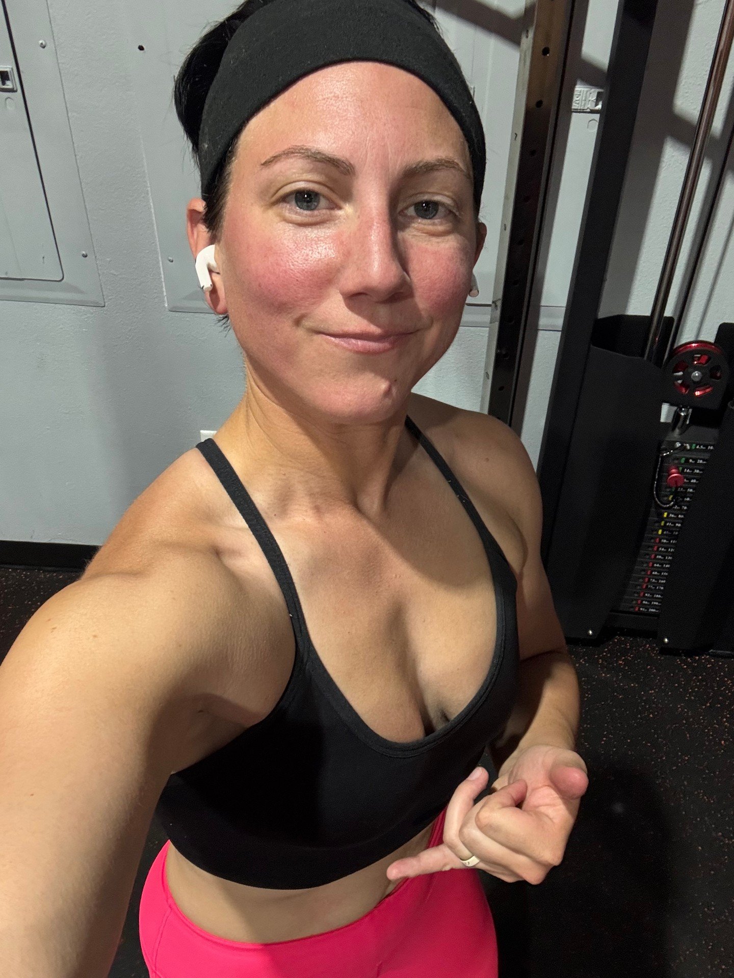 Most high-achieving women in their 30s and 40s are eating &ldquo;healthy&rdquo;&hellip;

&hellip;but still feel bloated, tired, and stuck with stubborn belly fat.

Here&rsquo;s what changed everything for me (and my clients):

I stopped eating 